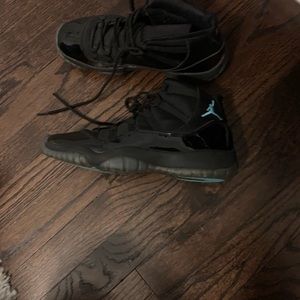 Jordan 11 Retro-Gamma Blue size 7y